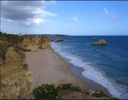 Algarve car hire - Praia da Rocha coastline